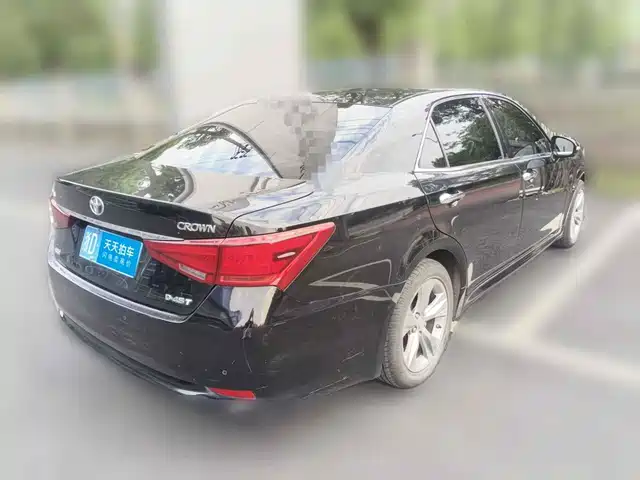 Toyota Crown 2015 2.0T Fashion — фото 2