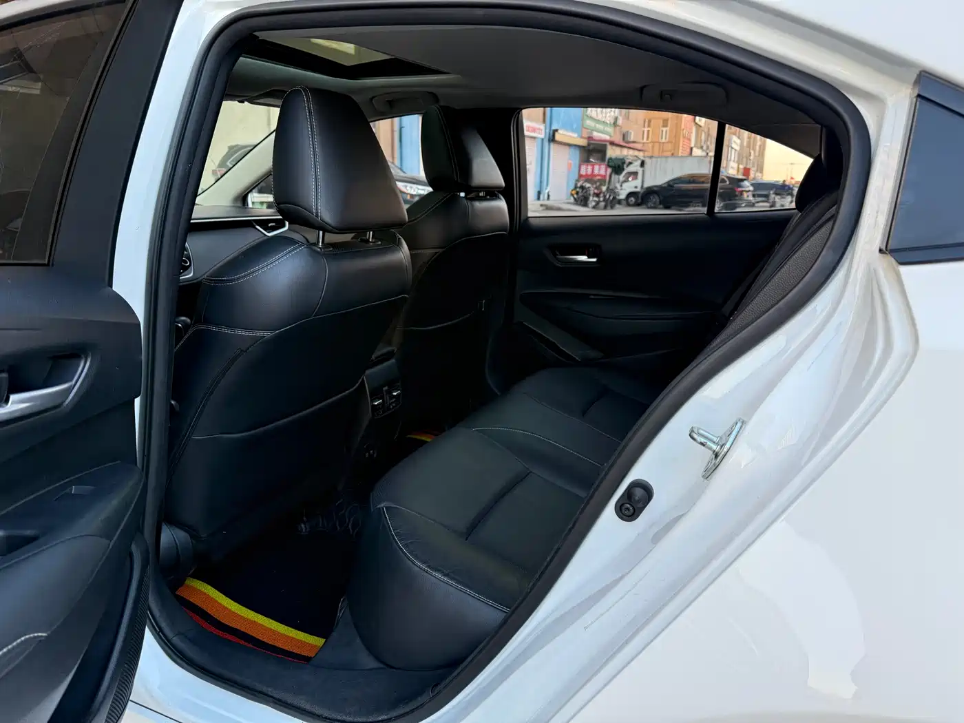 Toyota Corolla 2021 1.2T S-CVT Luxury Edition фото 14