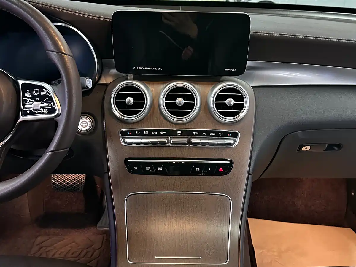 Mercedes-Benz GLC 2022 Model GLC 300 L 4MATIC Dynamic Edition фото 15