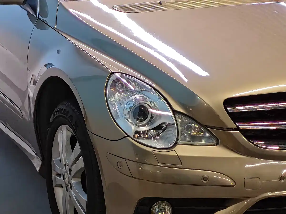 Mercedes-Benz R-Class 2010 R 350 L 4MATIC фото 3