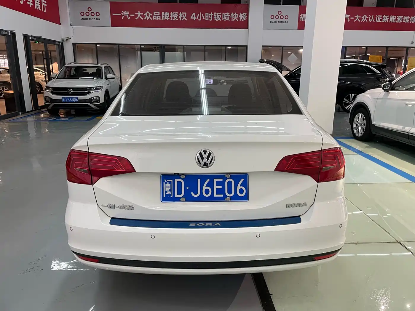 Volkswagen Bora 2018 1.5L Automatic Fashion фото 13