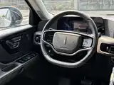 Photo 20 - Lincoln Aviator