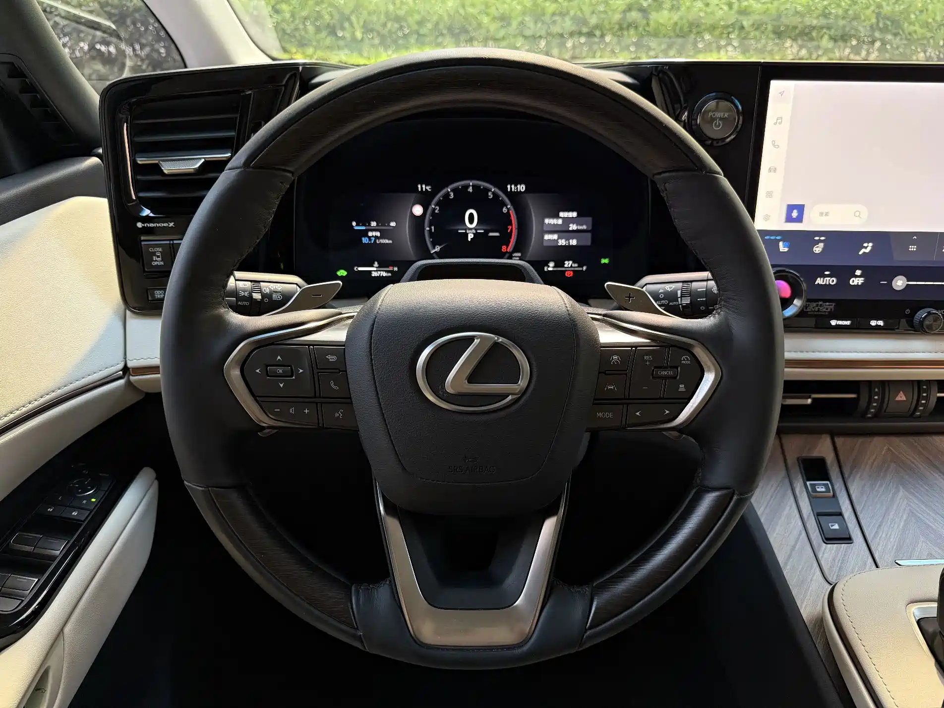 Фото 15 - Lexus LM