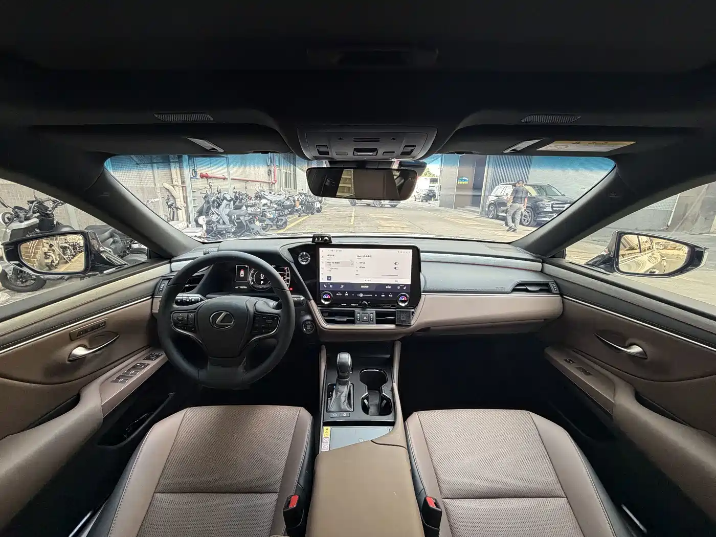 Lexus ES 2026 2025 200 Ultimate Edition