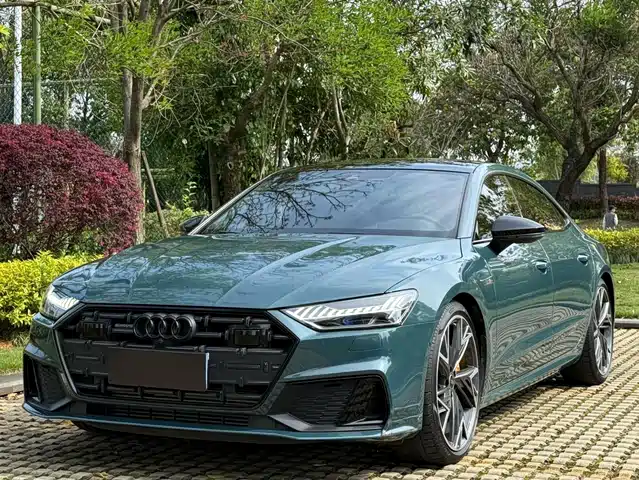 AUDI A7L