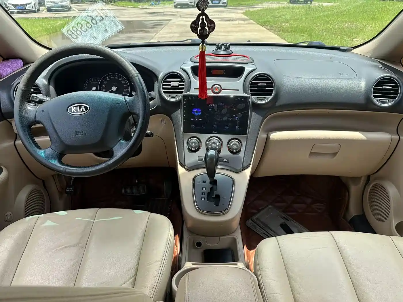 Kia Carens 2011 2.0L 7-Seater Automatic Standard фото 4