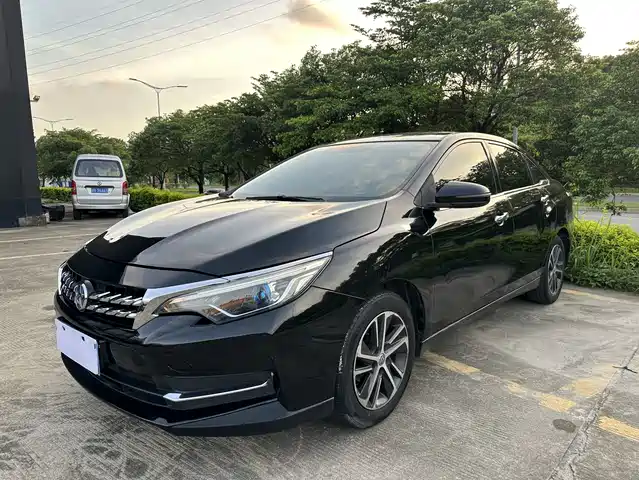 Venucia Venucia D60 2018 1.6L CVT Smart Elite Edition