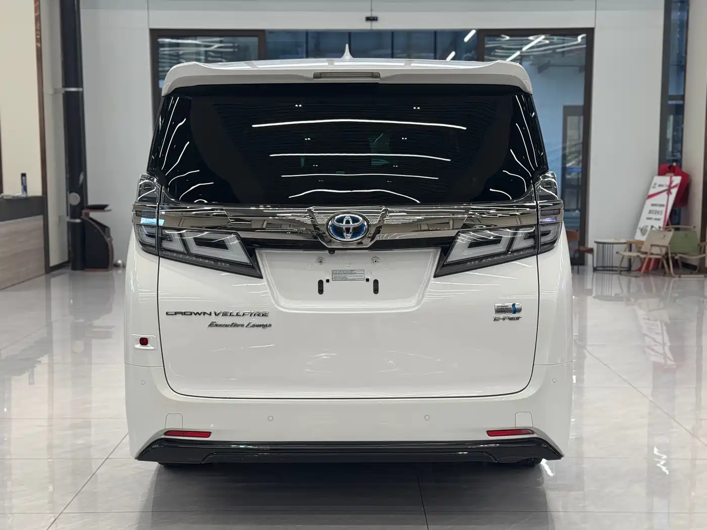 Toyota Vellfire 2023 Crown Hybrid 2.5L HV Premium фото 9