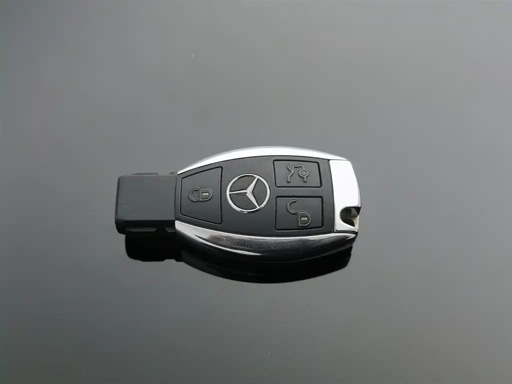 Mercedes-Benz GLC 2018 Facelift GLC 300 4MATIC Dynamic фото 19