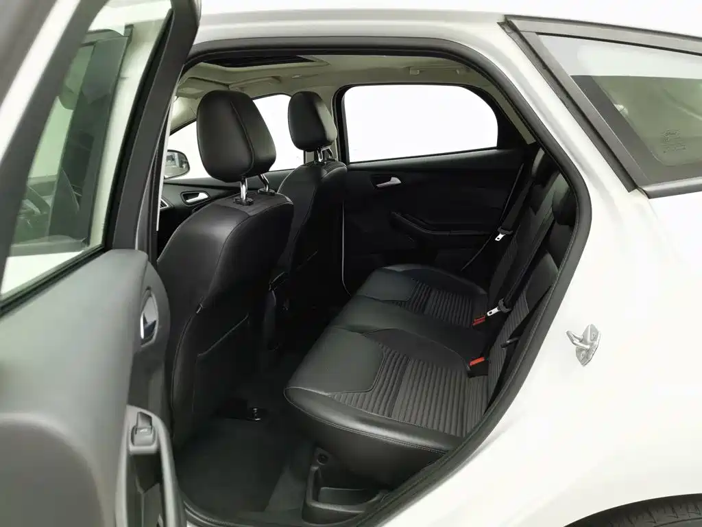 Photo 15 - Ford Focus