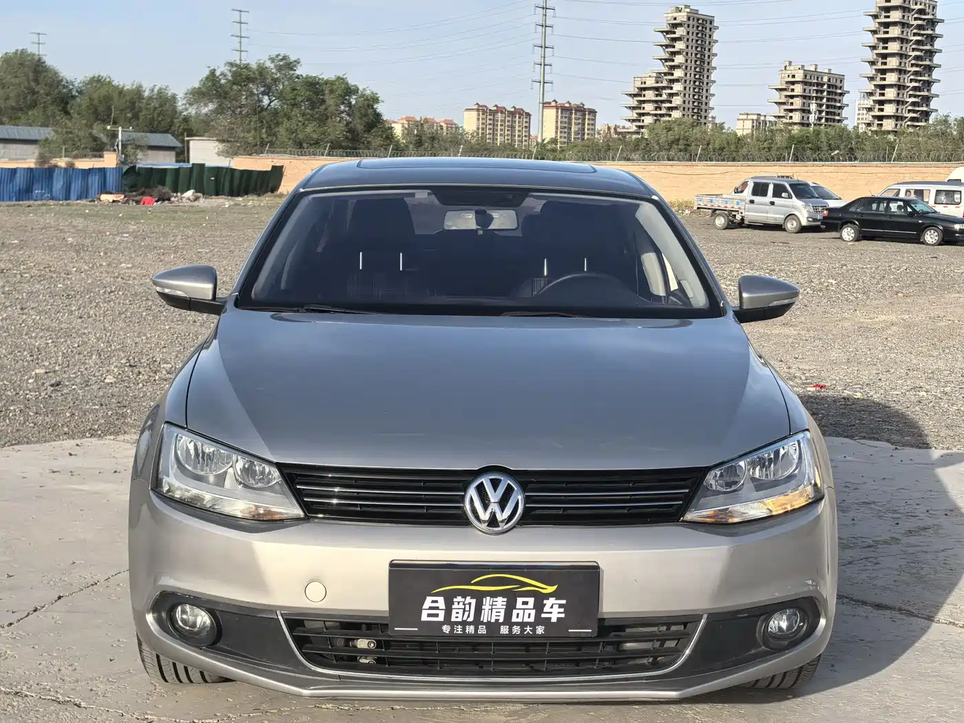 Volkswagen Sagitar 2014 Facelift 1.6L Automatic Comfort фото 2