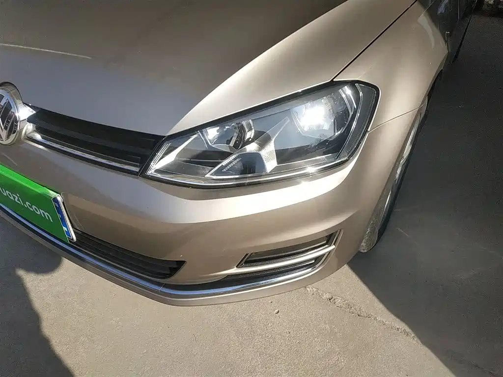 Volkswagen Golf 2015 1.4TSI Automatic Luxury фото 19