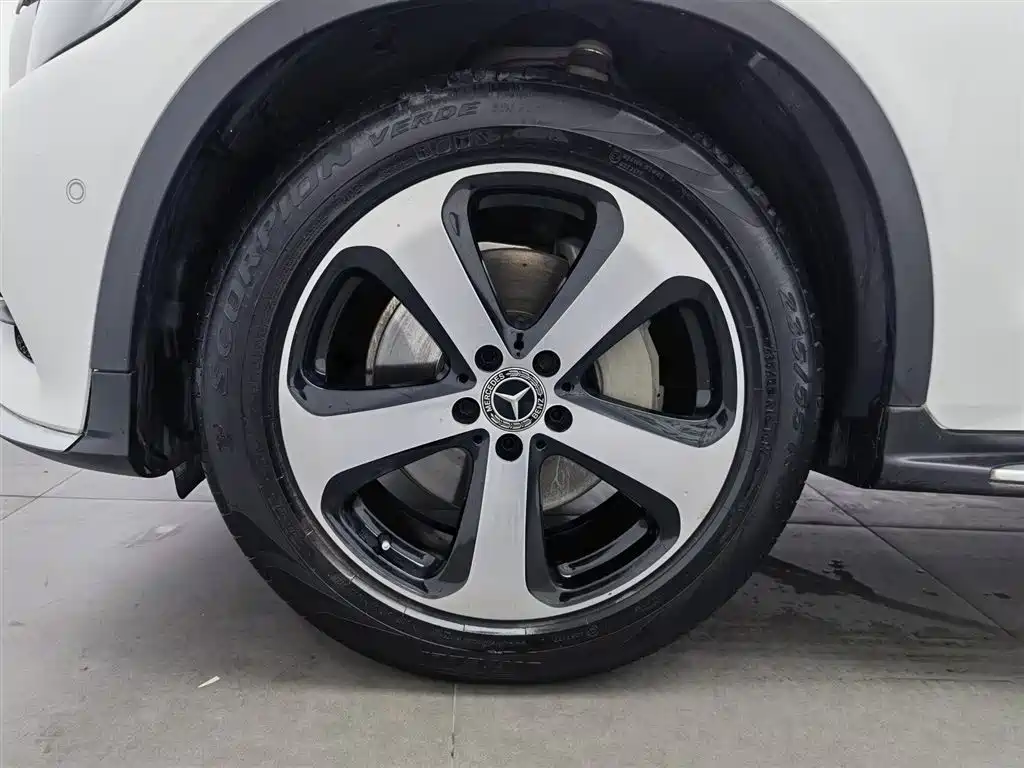 Mercedes-Benz GLC 2019 GLC 260 4MATIC Luxury фото 17