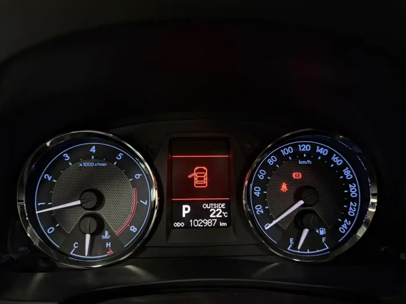 Toyota Corolla 2014 1.6L CVT GL-i фото 10