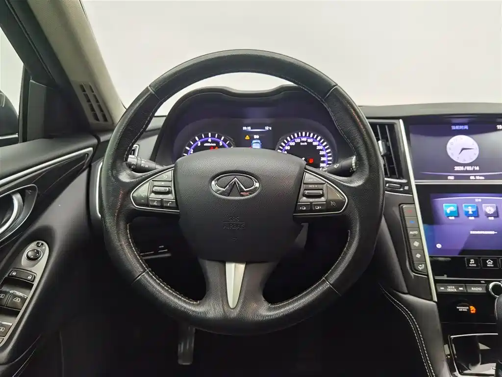 Infiniti Q50L 2016 Model 2.0T Comfort Edition фото 11