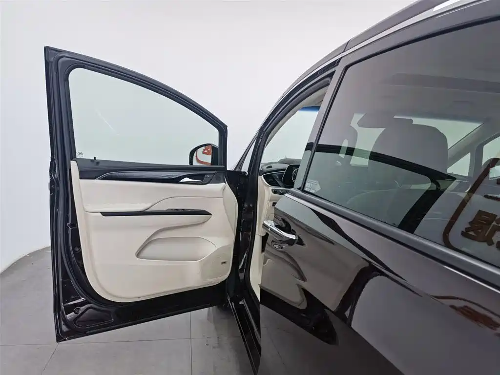 Buick GL8 2021 Avenir Aivia 6-Seater Elite Edition фото 8