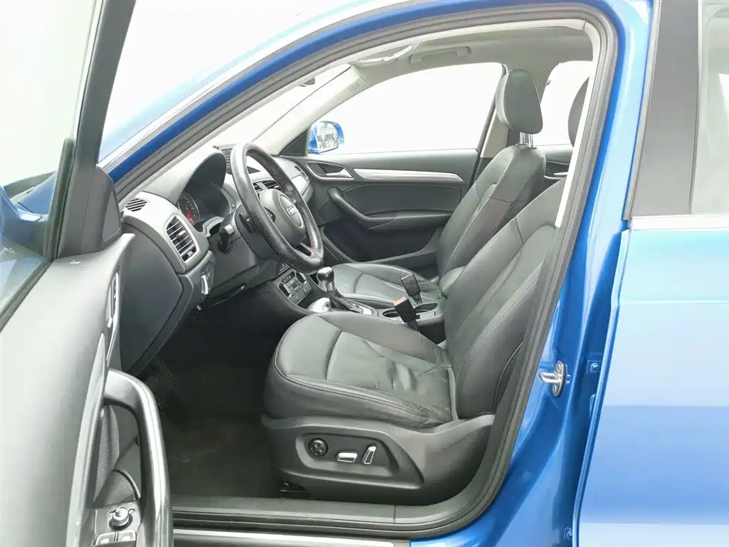 Audi Q3 2017 30 TFSI Style фото 10
