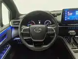 Photo 11 - Toyota Sienna
