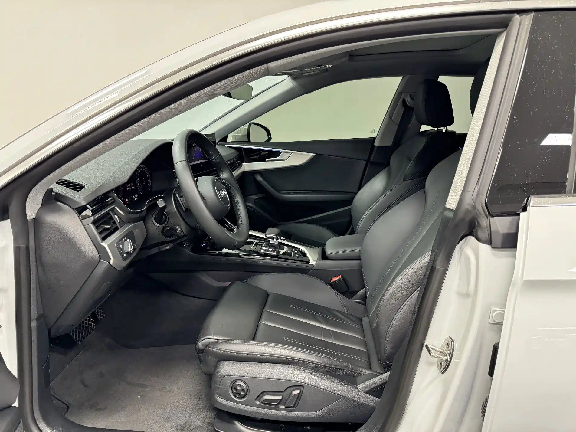 Фото 13 - Audi A5 (Import)