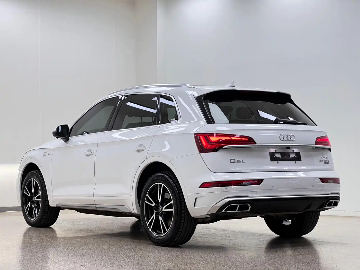 Audi Q5L 2023 40T Luxury Dynamic фото 24