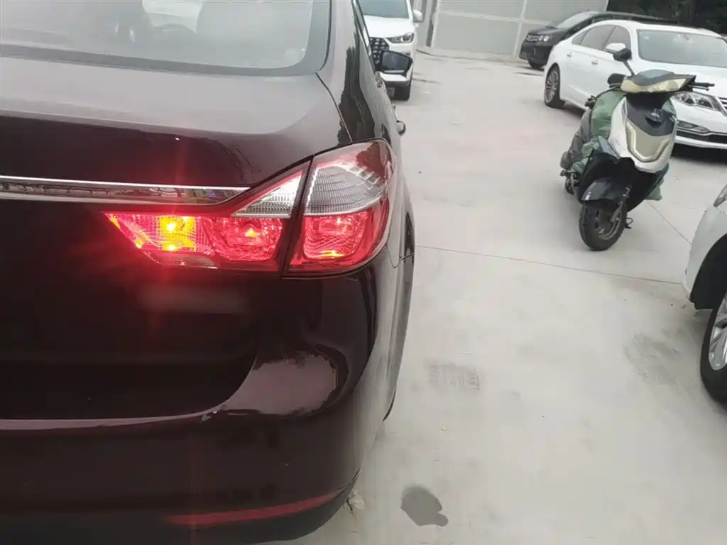 Kia K3 2016 1.6L Automatic GLS фото 8