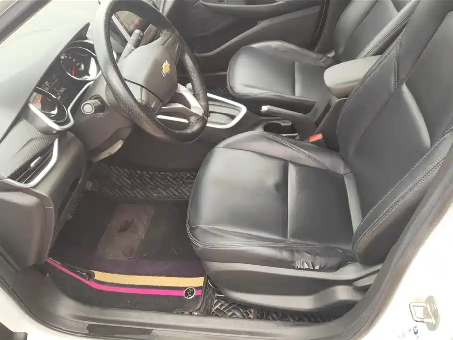 Chevrolet Cavalier 2020 325T Automatic Joy Edition фото 9