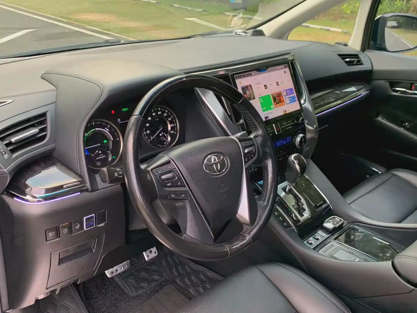 Toyota Vellfire 2020 2019 Hybrid 2.5L HV Luxury Edition