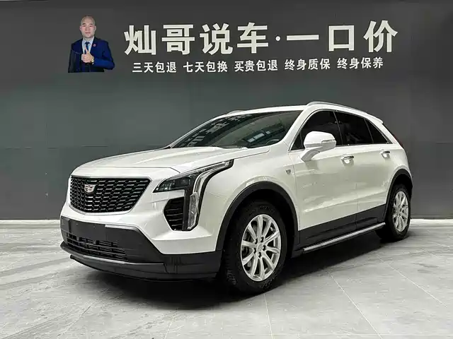 CADILLAC XT4