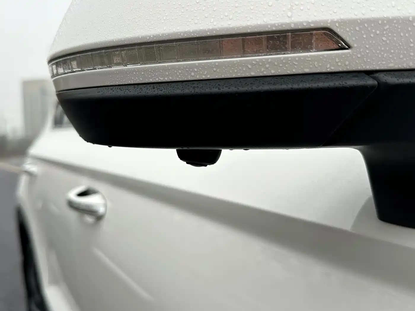 Volkswagen Tharu 2022 280TSI FWD Luxury Edition фото 12
