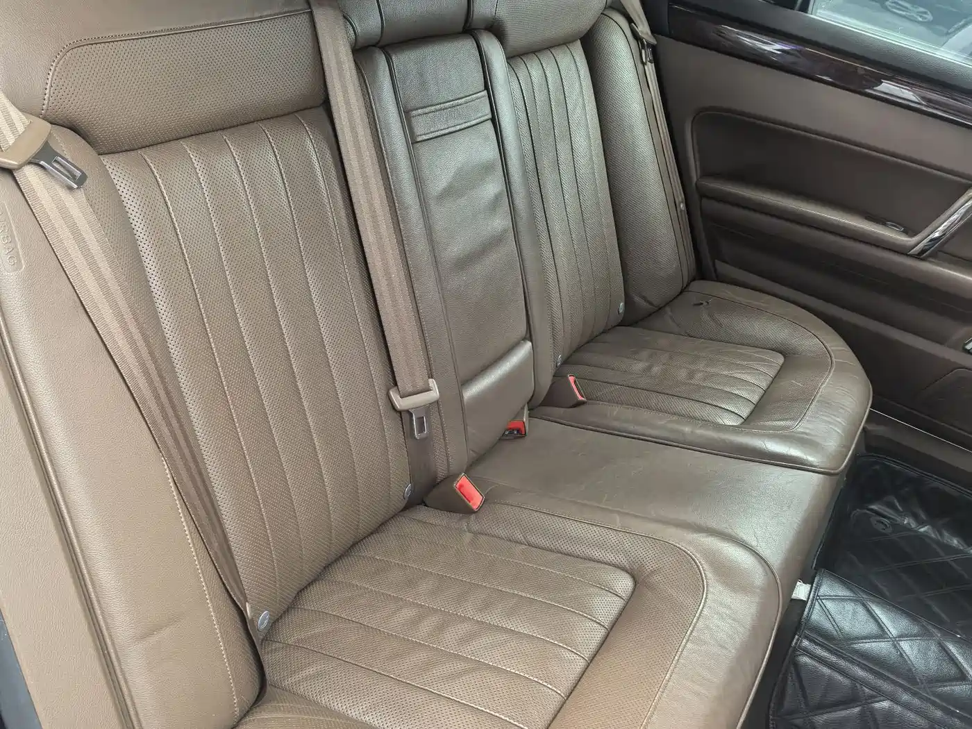 Volkswagen Phaeton 2011 3.6L V6 5-Seater Extended Comfort фото 17