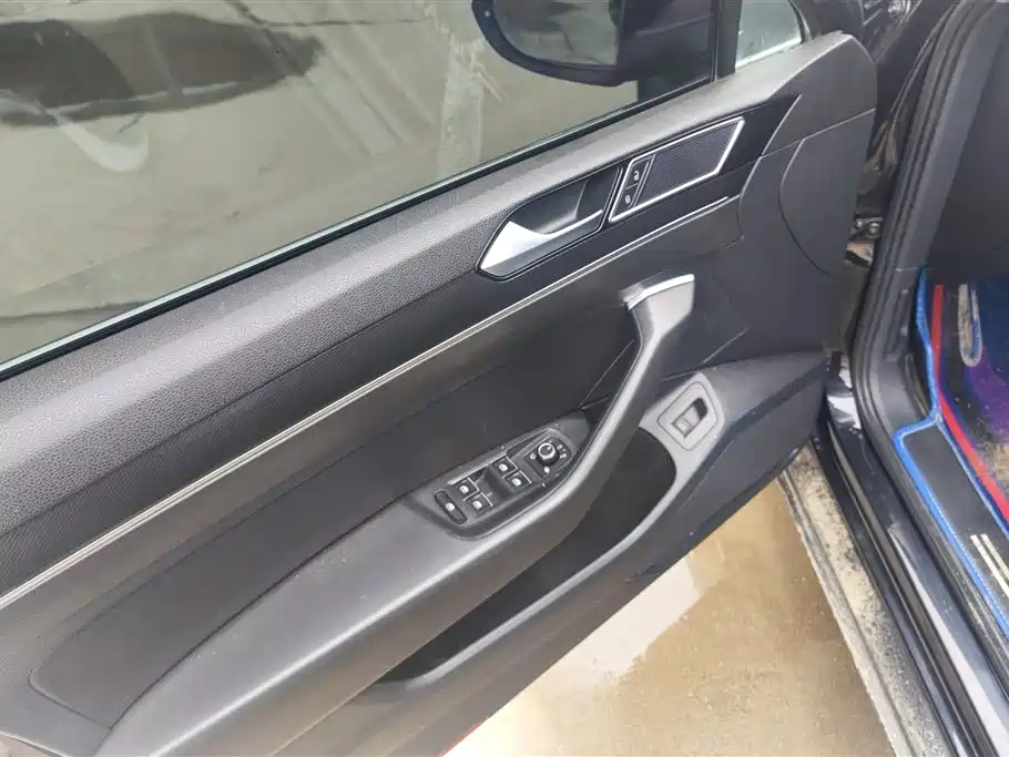 Volkswagen Magotan 2020 330TSI DSG Leading фото 7