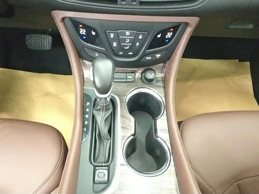 Buick Envision Plus 2016 28T 4WD Elite фото 16
