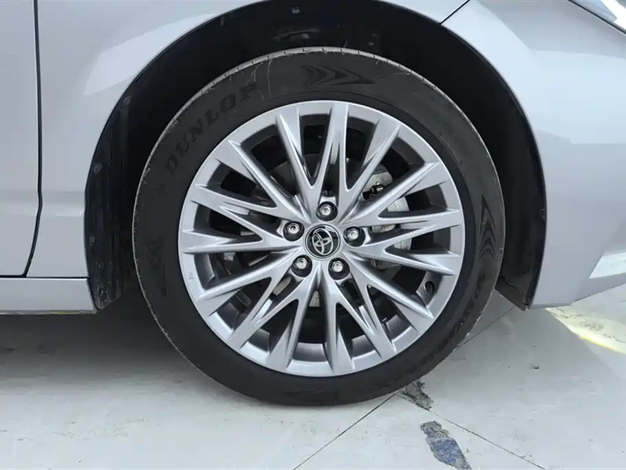 Toyota Avalon 2024 Hybrid 2.0L Luxury Edition фото 6