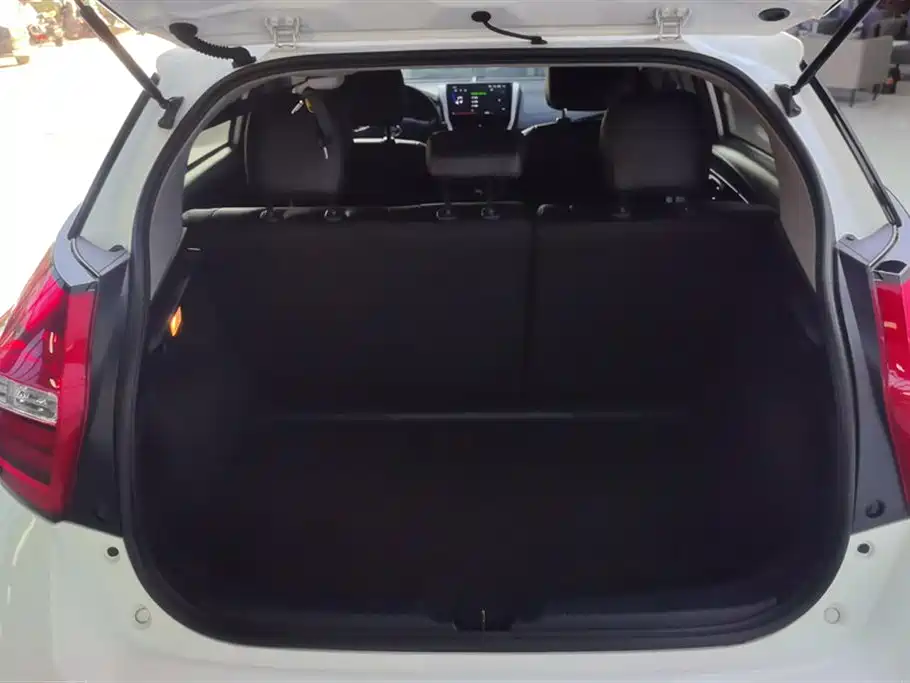 Toyota YARiS L Zhi Xuan 2019 1.5E CVT MeiDong Edition China VI фото 4