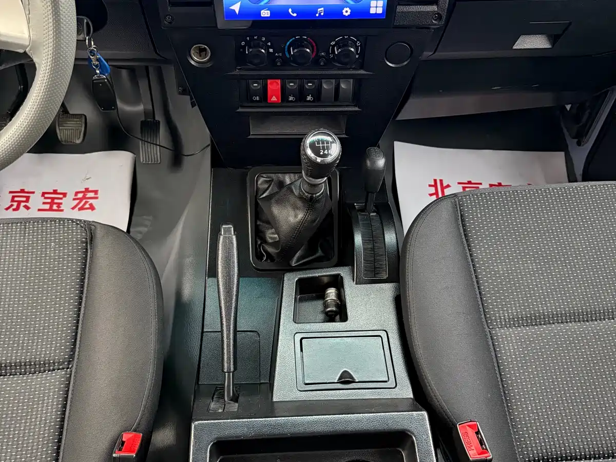 BAW (Beijing Automobile Works) 212 Classic 2023 Sniper 2.4T Manual Lightweight Edition фото 12