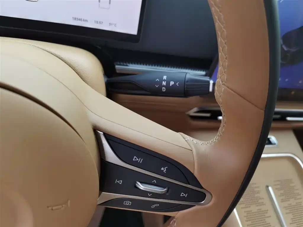 Voyah Auto Voyah Dreamer 2025 PHEV AWD Flagship Kunpeng Edition фото 14