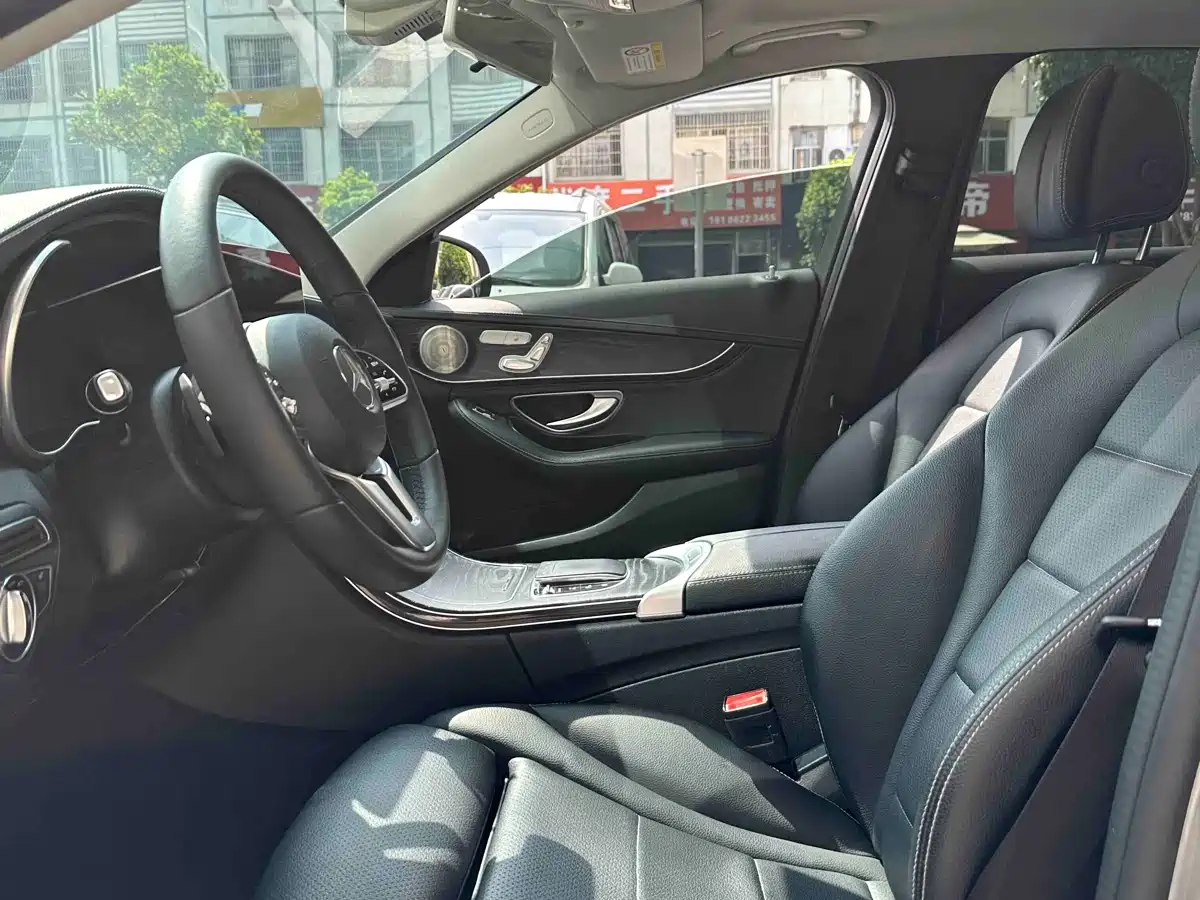 Mercedes-Benz C-Class 2019 Facelift C 260 L Sport фото 4