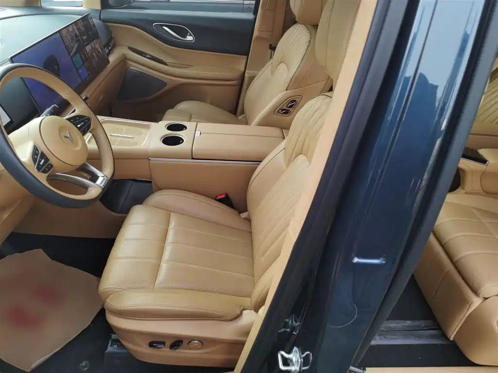 Voyah Auto Voyah Dreamer 2025 PHEV AWD Flagship Kunpeng Edition фото 15