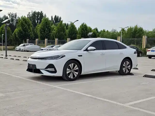  Geely Galaxy Galaxy A7 2025 EM-i 150km Long Voyage Edition