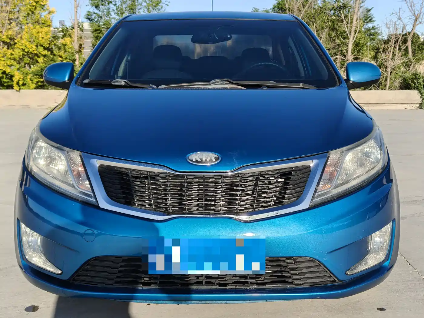Kia K2 2012 Sedan 1.4L AT GLS Commemorative Edition фото 2