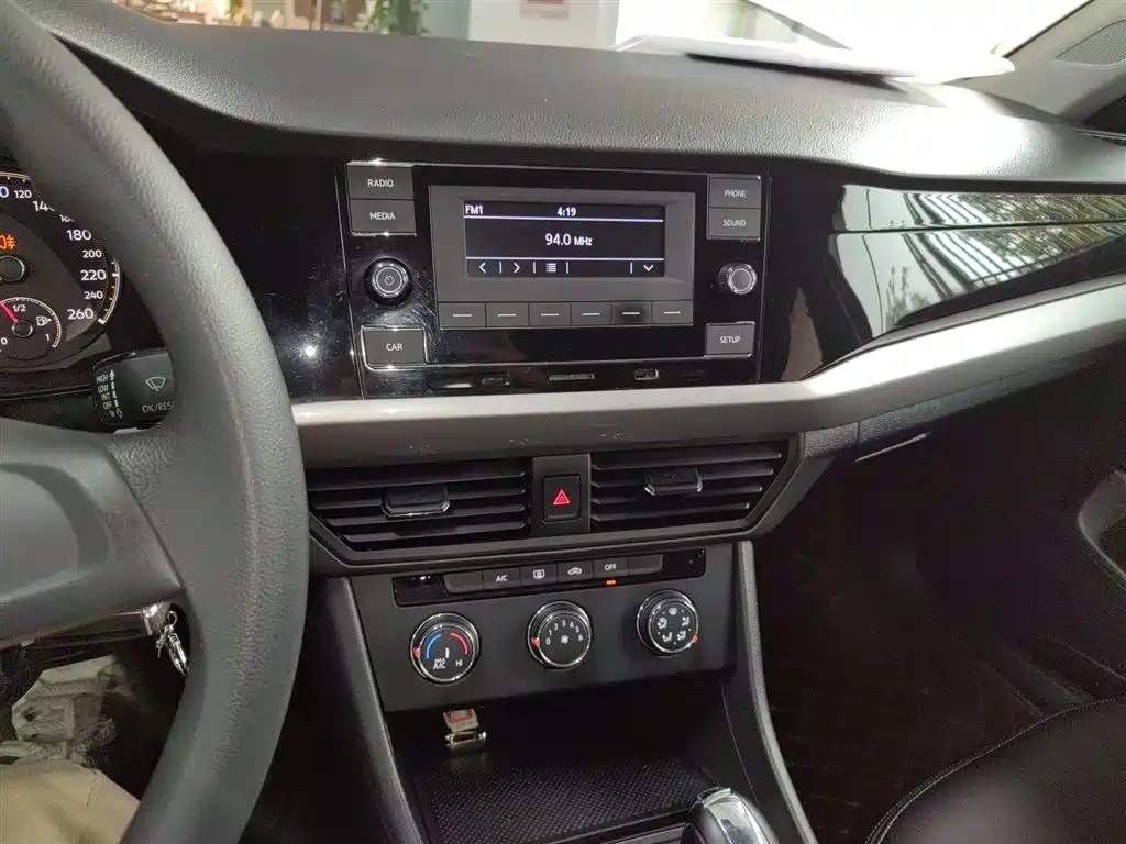 Volkswagen Bora 2019 Facelift 1.5L Automatic Fashion China VI фото 13