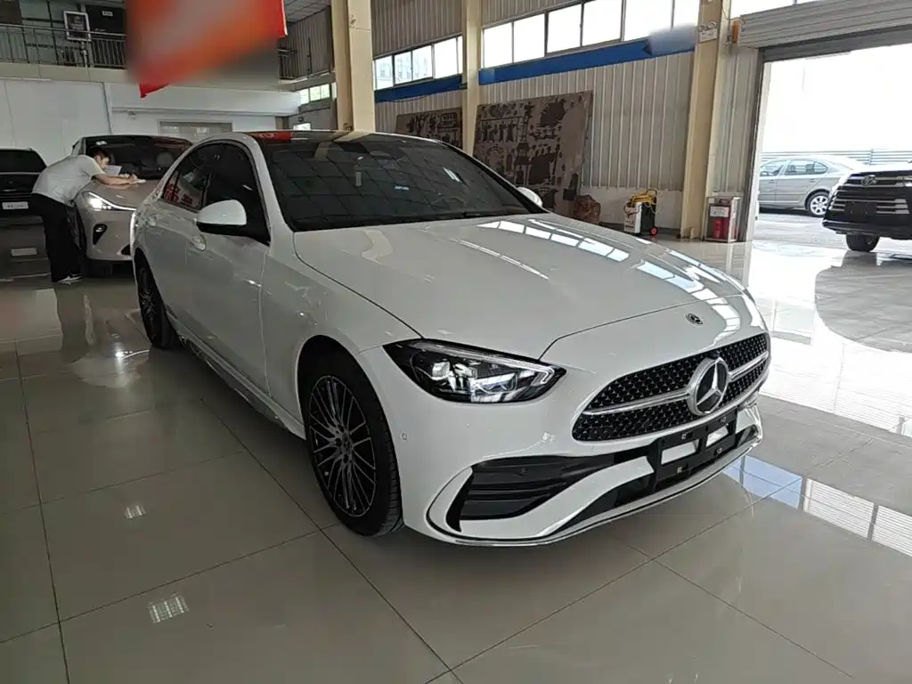 Фото 4 - Mercedes-Benz C-Class