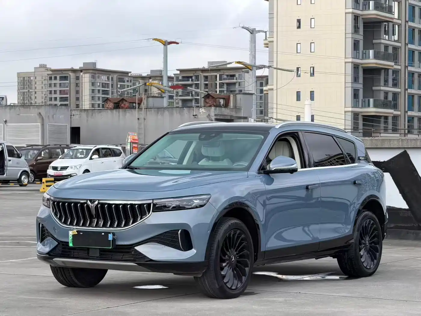 Voyah Auto VOYAH FREE 2021 AWD Standard Range Extender Exclusive Luxury Package
