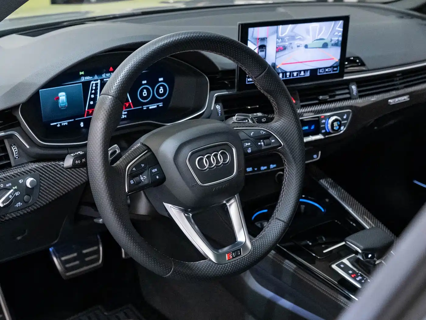 Audi RS 4 2022 RS4 Avant Dark Gold Edition фото 10