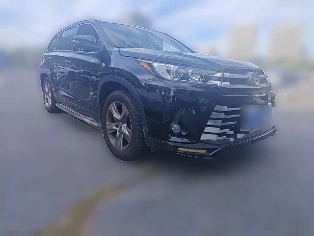Фото 24 - Toyota Highlander