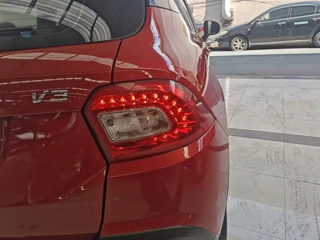 Zhonghua V3 2017 2016 1.5L Automatic Comfort