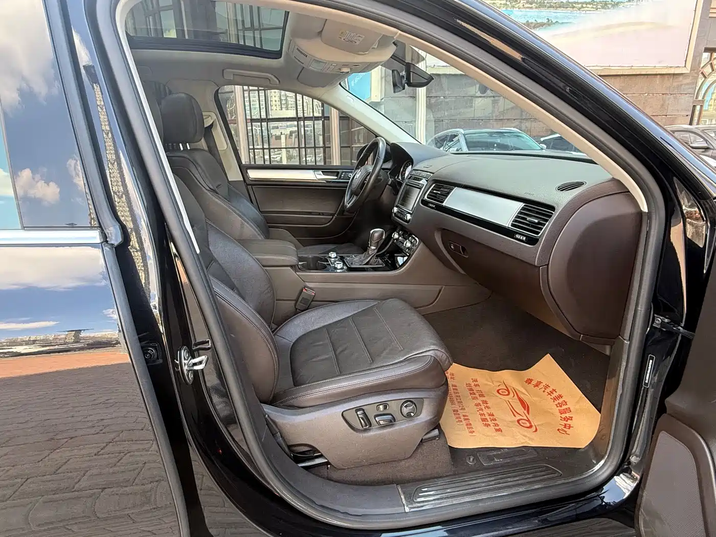 Volkswagen Touareg 2017 3.0TSI Explorer Edition фото 11