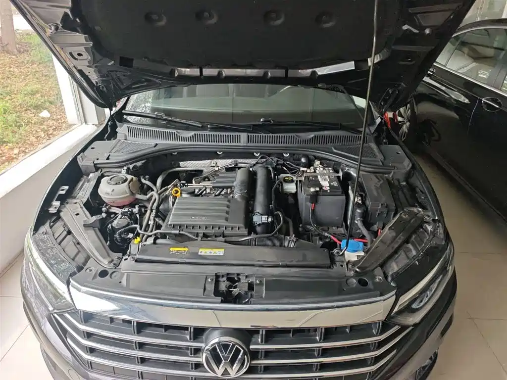 Volkswagen Sagitar 2021 200TSI DSG Surpassing Edition фото 20