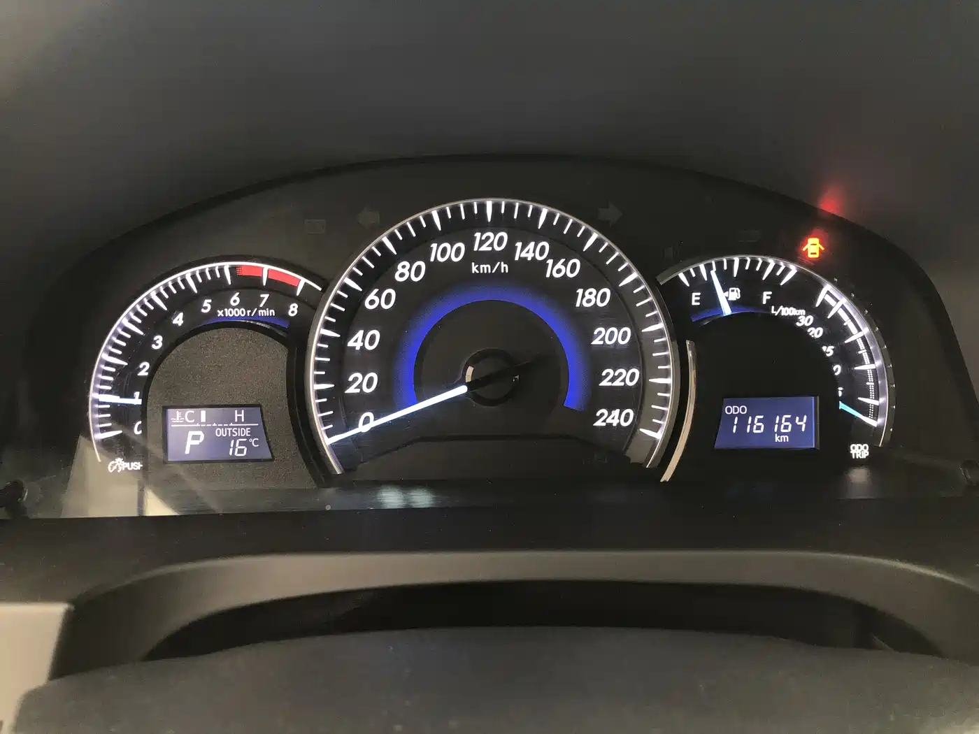 Toyota Camry 2015 2.5G Luxury Navigation Edition фото 13