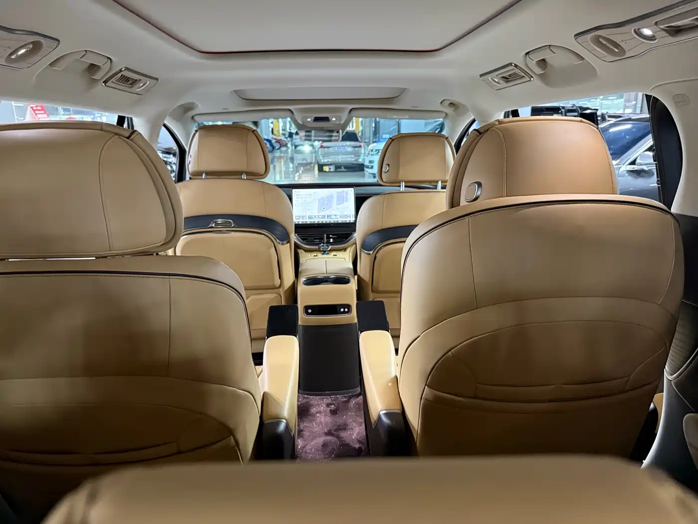 Denza D9 2024 DM-i 980 AWD Prestige фото 20
